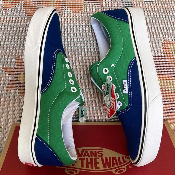 Vans WMNS 
Vans Comfycush Era Colorblock Multi VNOA3WM9
NWT Sneakers - Picture 12 of 16